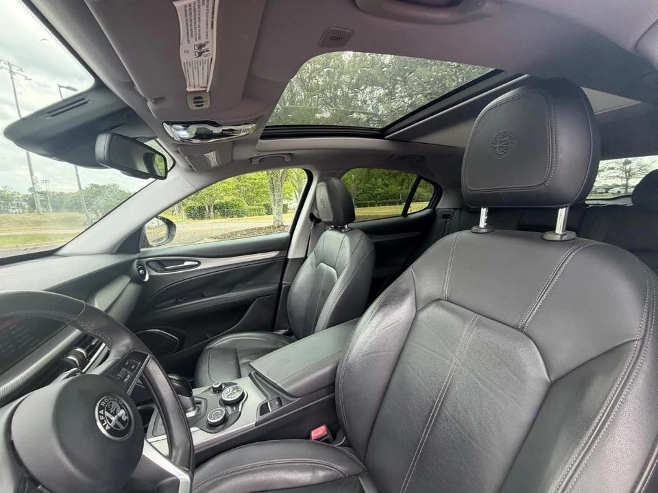 2018 Alfa Romeo Stelvio - Image 8 of 21