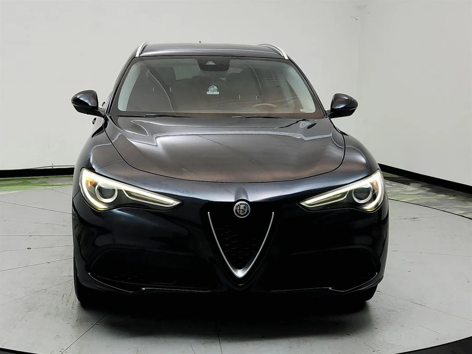 2018 Alfa Romeo Stelvio - Image 2 of 31