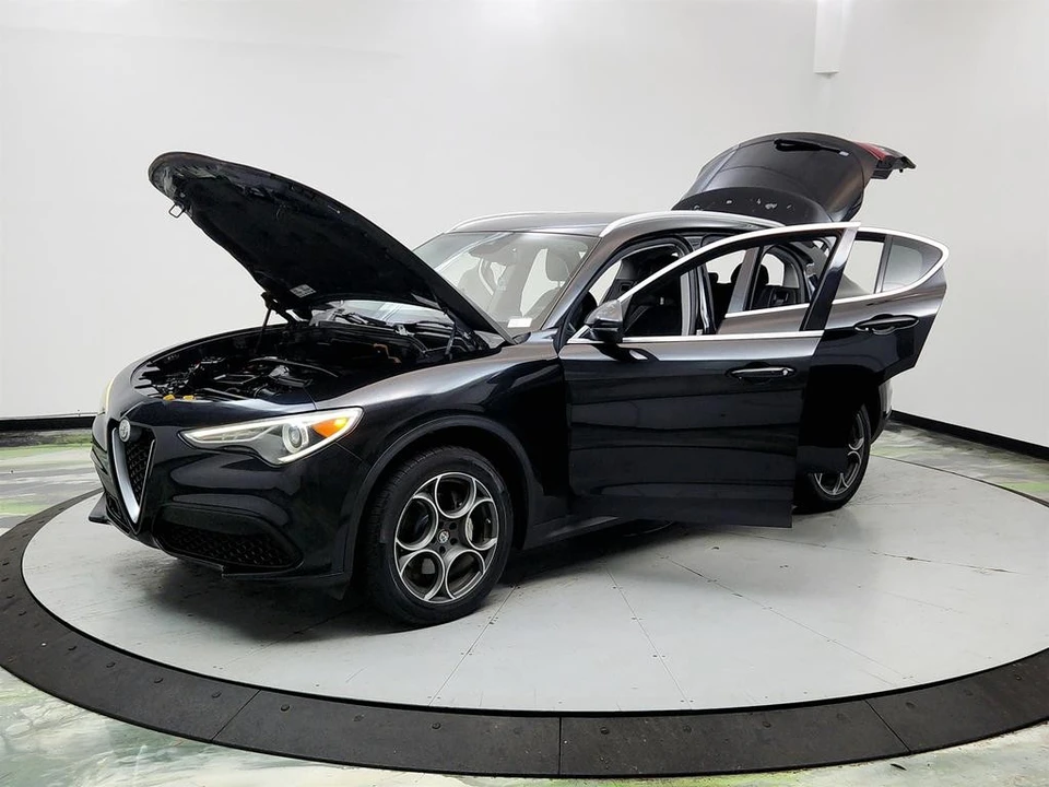 2018 Alfa Romeo Stelvio - Image 9 of 31