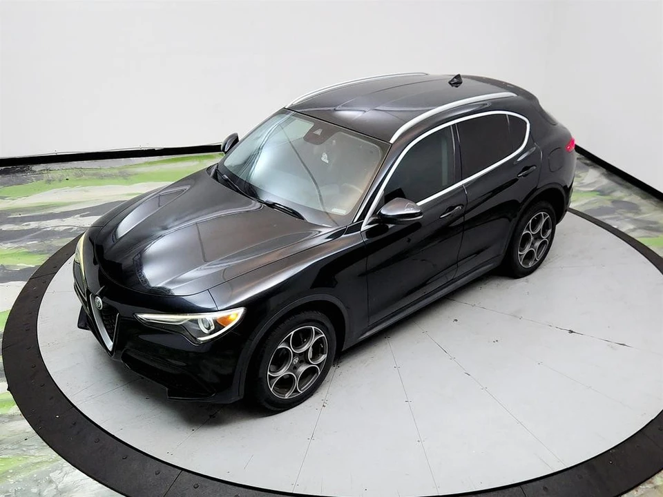 2018 Alfa Romeo Stelvio - Image 30 of 31