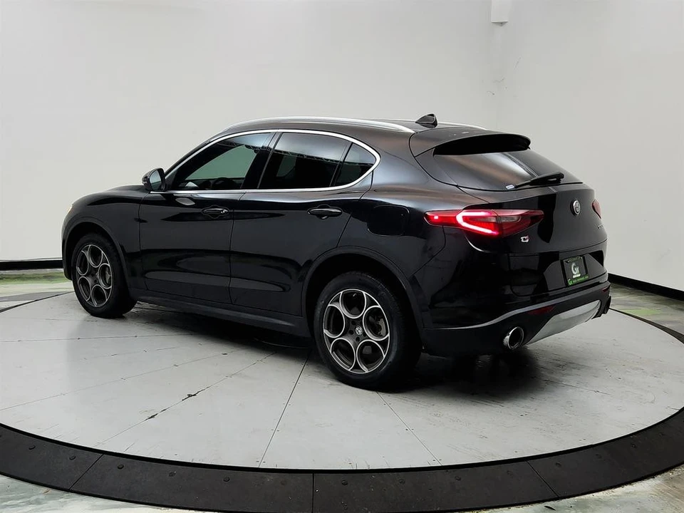 2018 Alfa Romeo Stelvio - Image 7 of 31