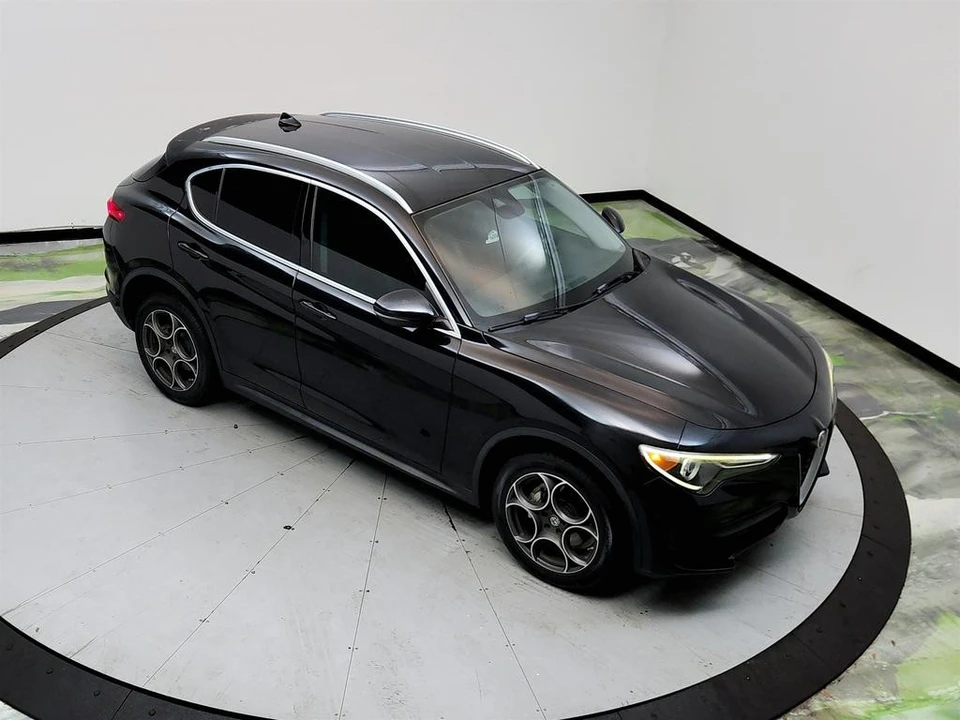 2018 Alfa Romeo Stelvio - Image 31 of 31