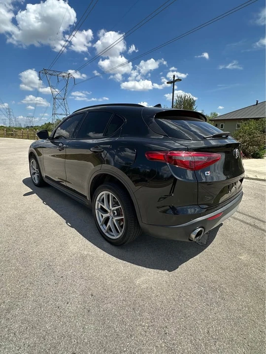 2018 Alfa Romeo Stelvio - Image 2 of 10