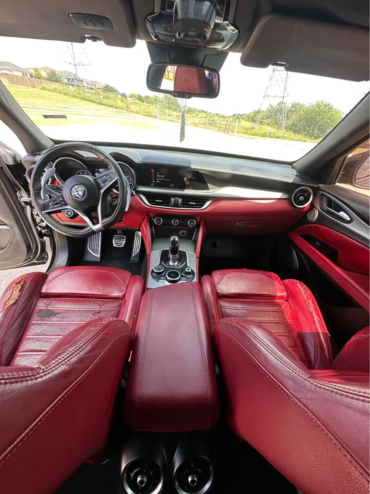 2018 Alfa Romeo Stelvio - Image 9 of 10