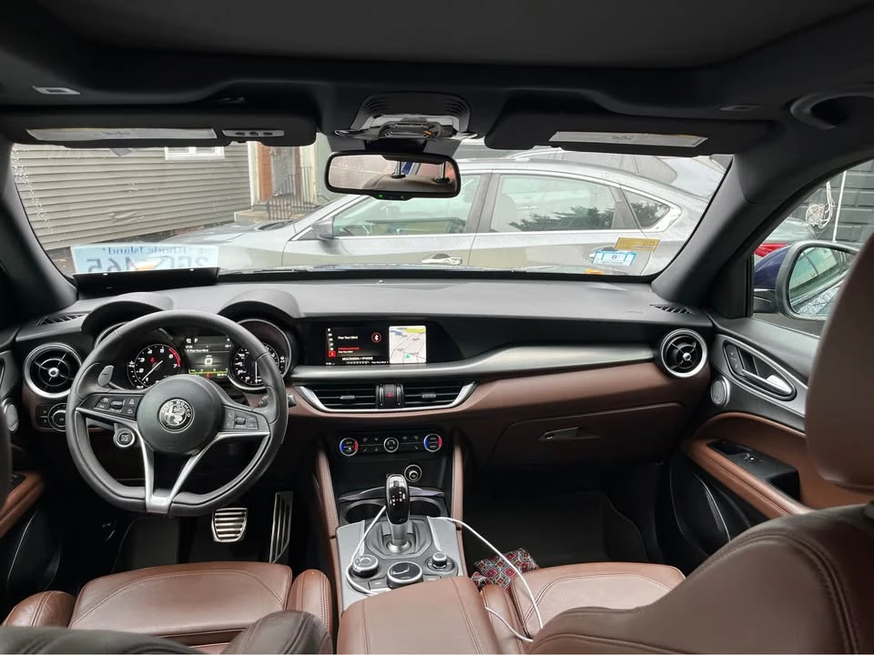 2018 Alfa Romeo Stelvio - Image 2 of 8