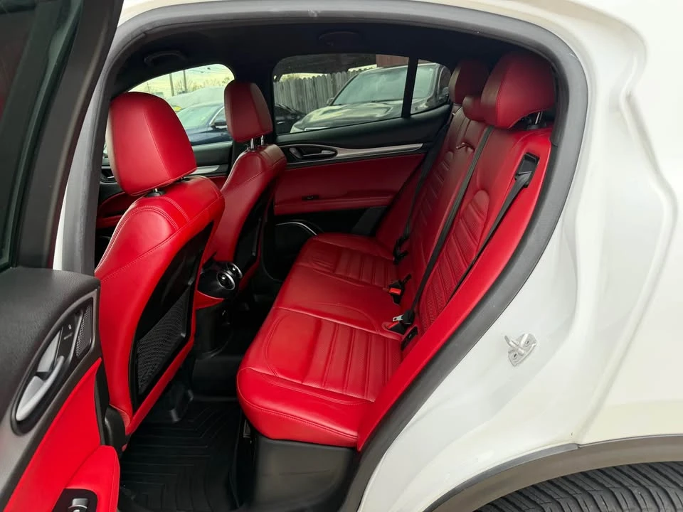 2018 Alfa Romeo Stelvio - Image 8 of 20