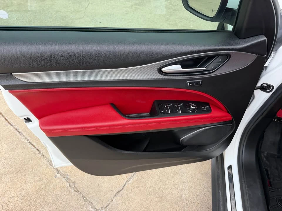 2018 Alfa Romeo Stelvio - Image 13 of 20