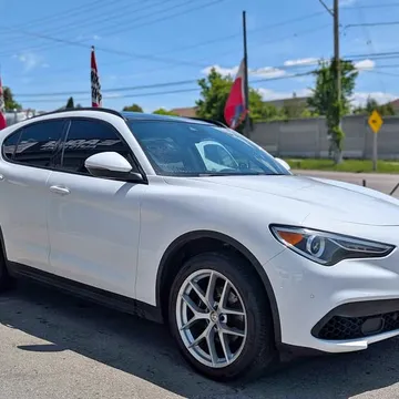 2018 Alfa Romeo Stelvio Ti Sport