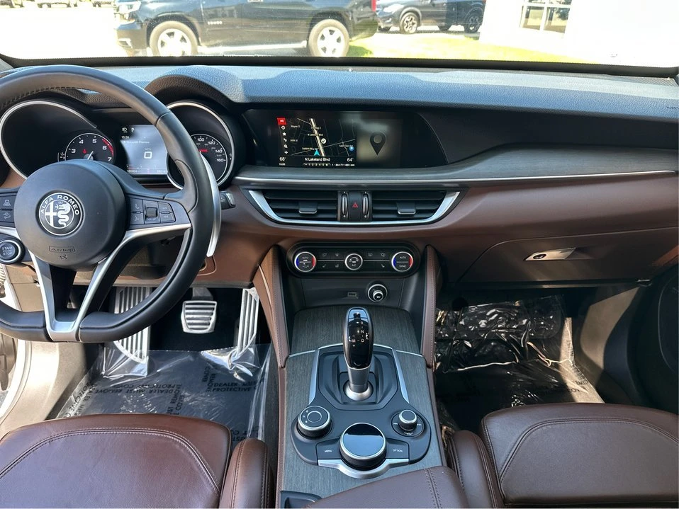 2018 Alfa Romeo Stelvio - Image 14 of 20