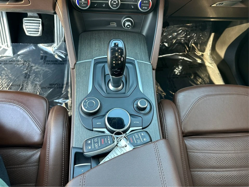 2018 Alfa Romeo Stelvio - Image 16 of 20