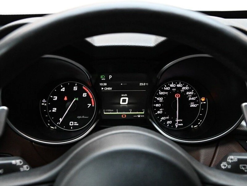 2018 Alfa Romeo Stelvio - Image 16 of 20