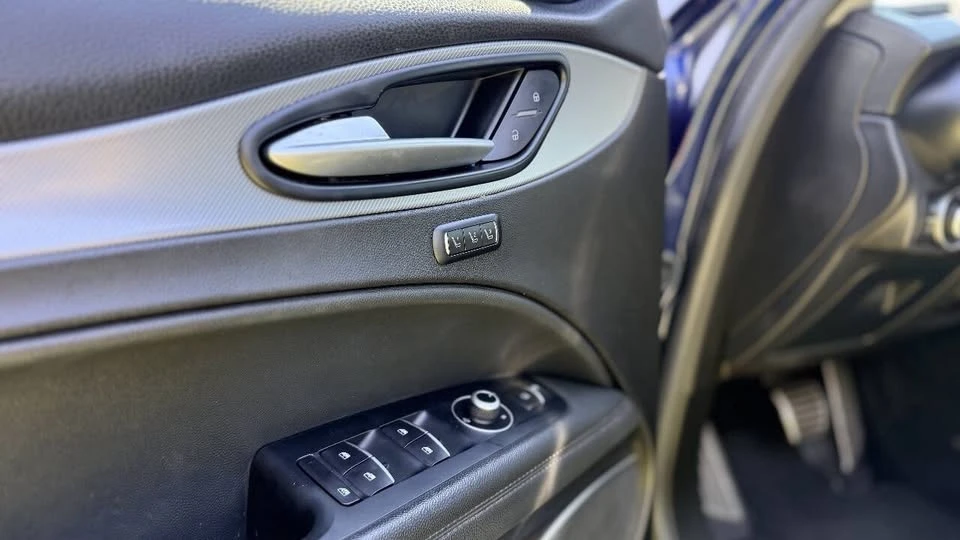 2018 Alfa Romeo Stelvio - Image 14 of 20