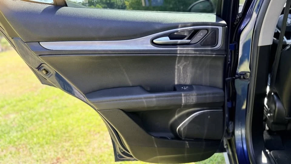 2018 Alfa Romeo Stelvio - Image 19 of 20