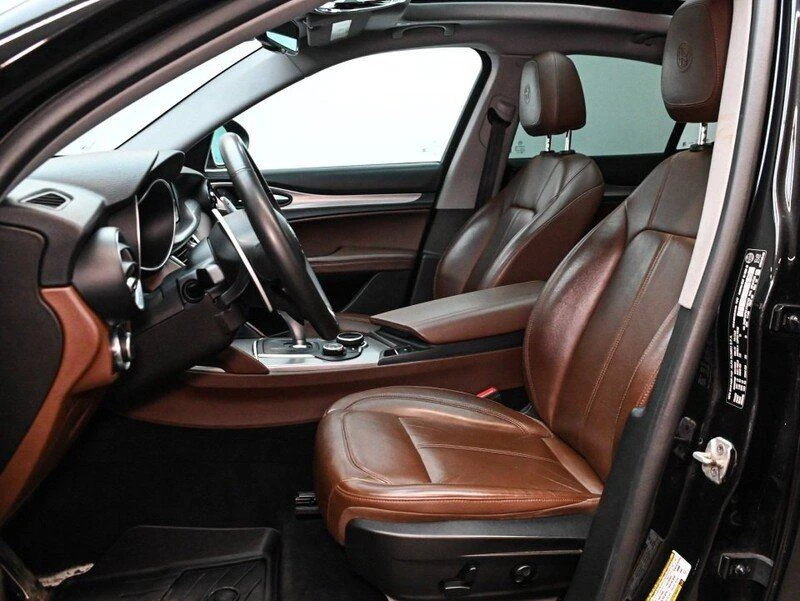 2018 Alfa Romeo Stelvio - Image 13 of 20
