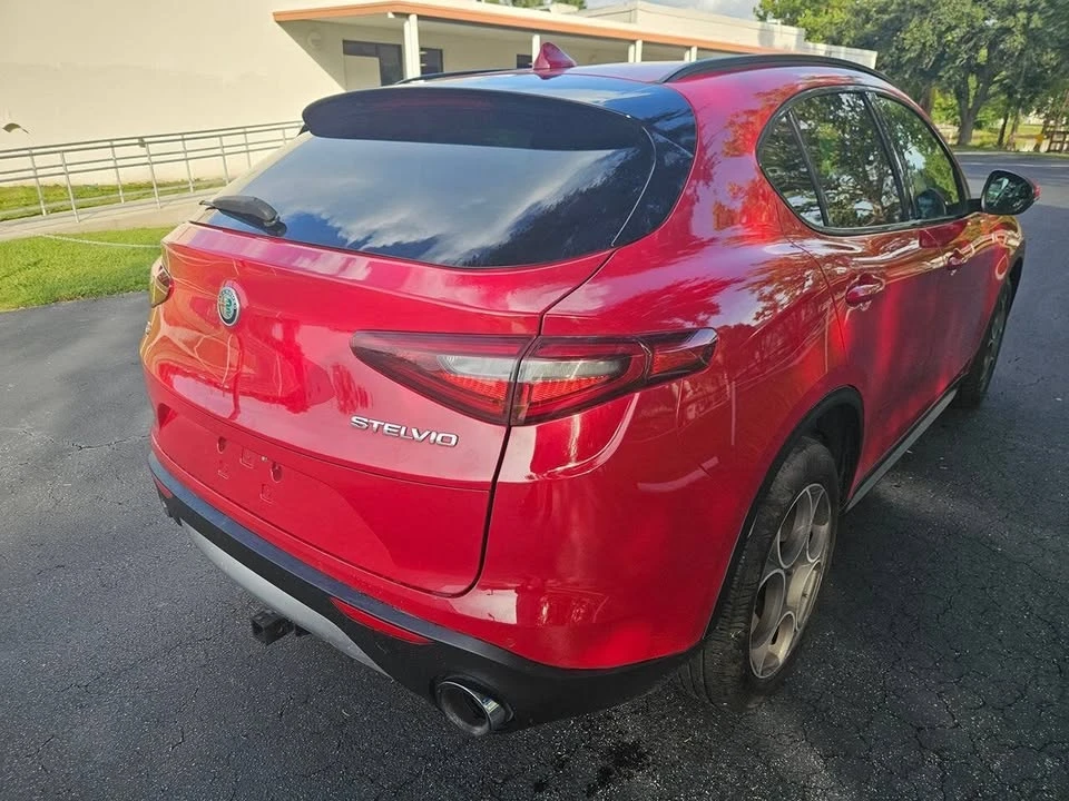 2018 Alfa Romeo Stelvio - Image 10 of 19