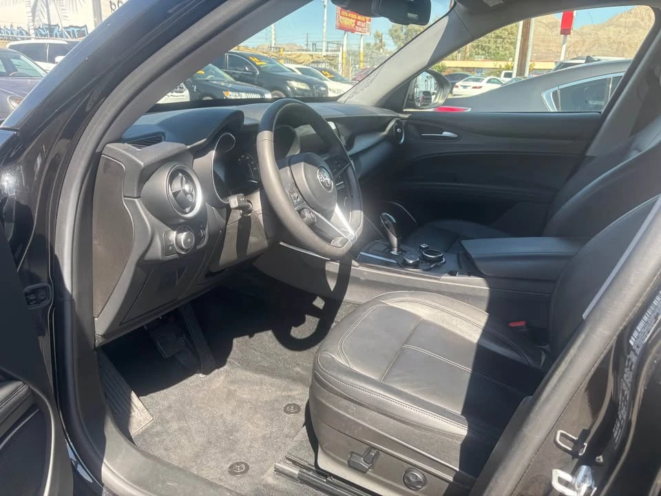 2018 Alfa Romeo Stelvio - Image 8 of 12