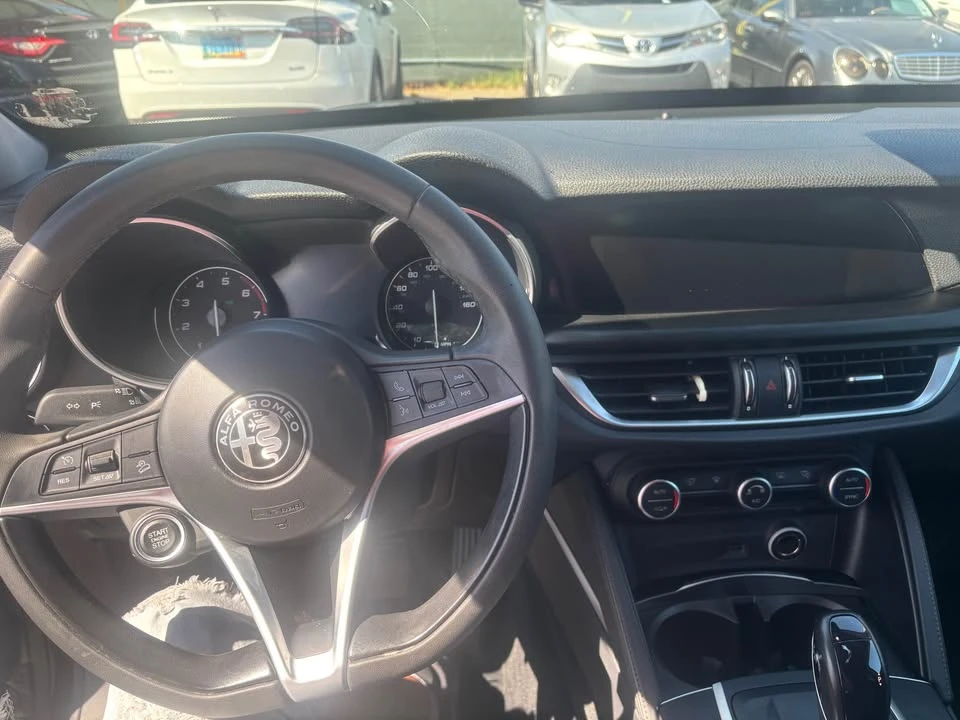 2018 Alfa Romeo Stelvio - Image 10 of 12