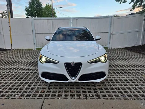 2018 Alfa Romeo Stelvio Ti Sport
