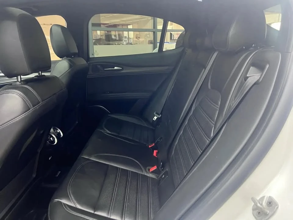 2018 Alfa Romeo Stelvio - Image 12 of 19