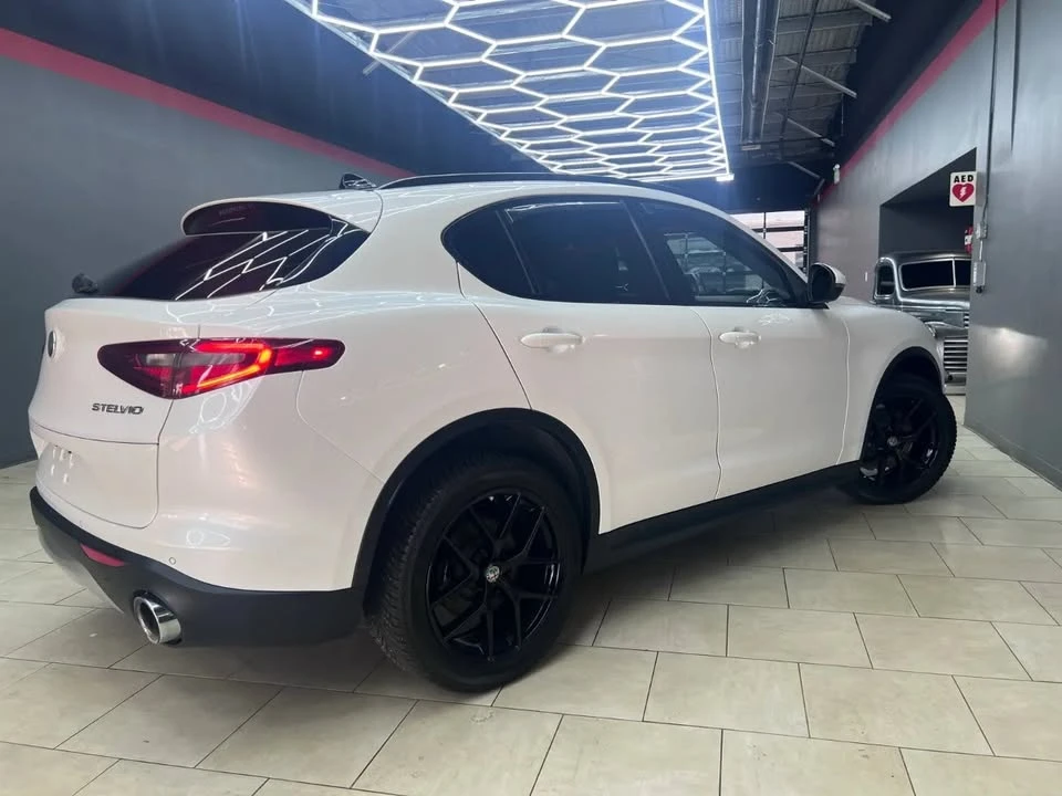2018 Alfa Romeo Stelvio - Image 6 of 19