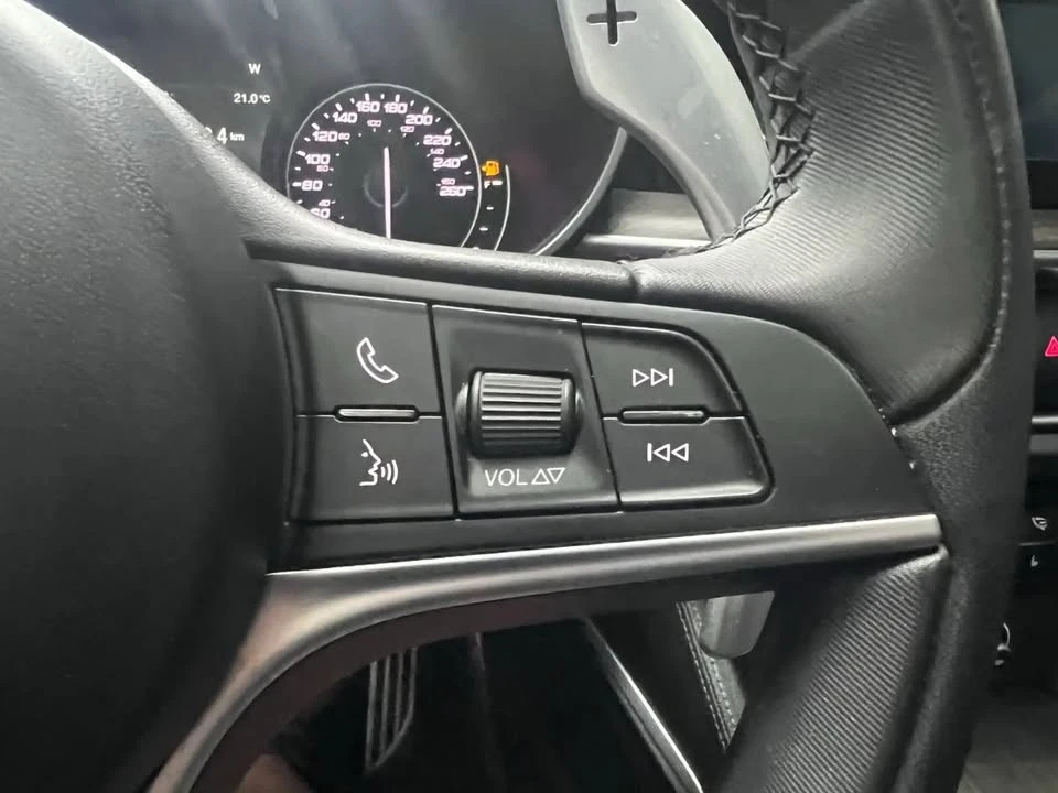 2018 Alfa Romeo Stelvio - Image 18 of 19