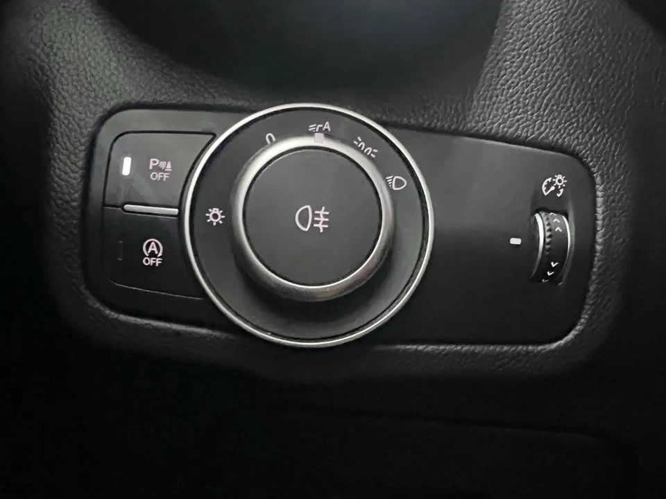 2018 Alfa Romeo Stelvio - Image 17 of 19