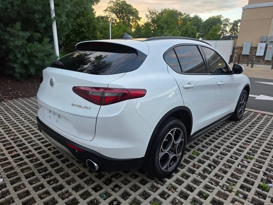 2018 Alfa Romeo Stelvio - Image 5 of 16