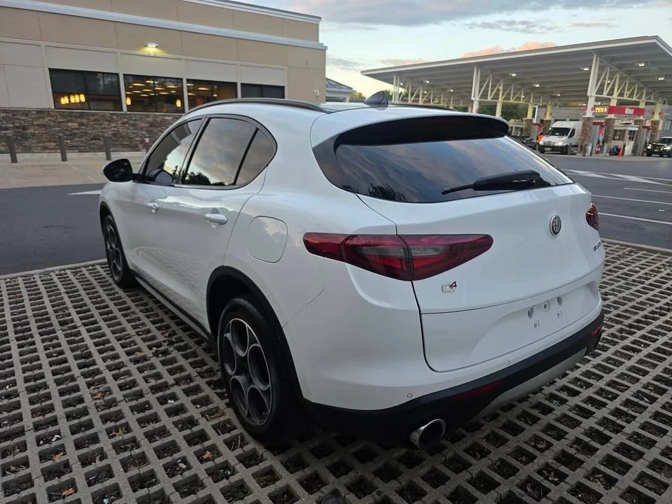 2018 Alfa Romeo Stelvio - Image 4 of 16