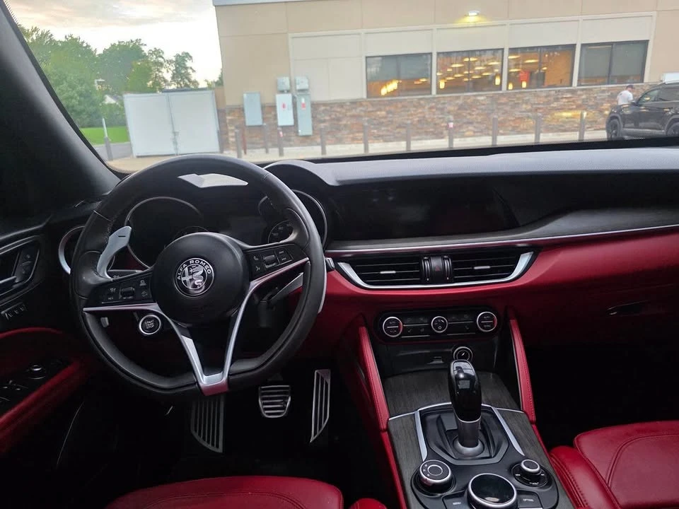 2018 Alfa Romeo Stelvio - Image 12 of 16
