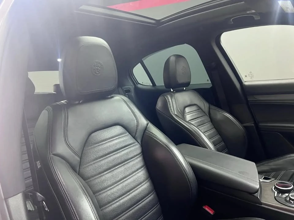 2018 Alfa Romeo Stelvio - Image 9 of 19