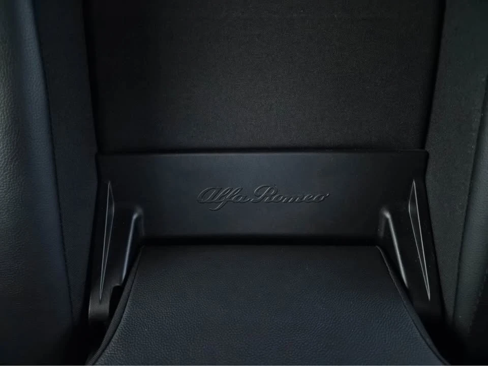 2018 Alfa Romeo Stelvio - Image 19 of 19