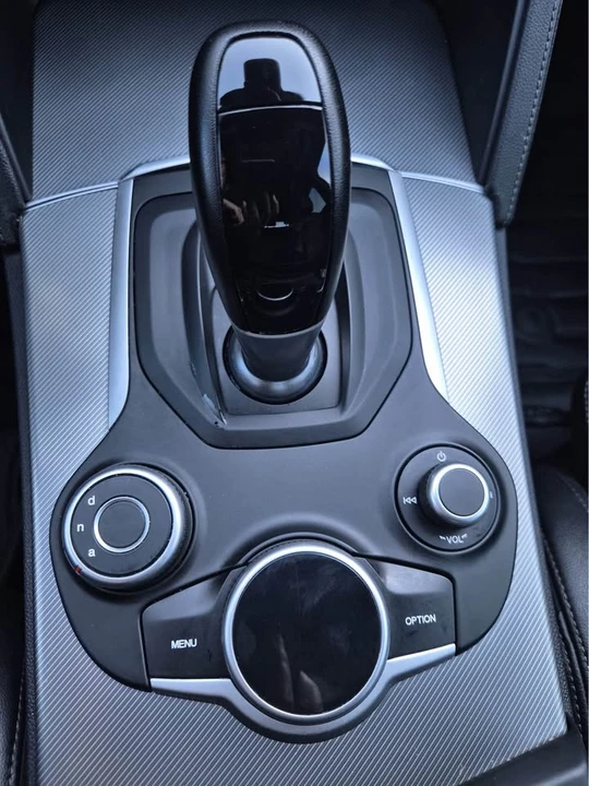 2018 Alfa Romeo Stelvio - Image 11 of 19