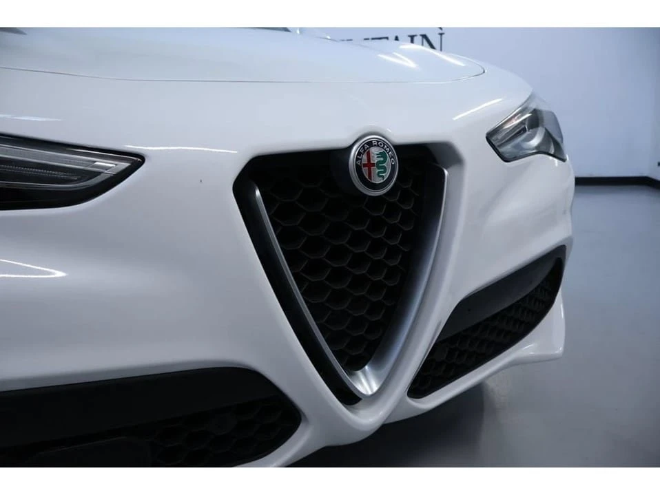 2018 Alfa Romeo Stelvio - Image 9 of 20