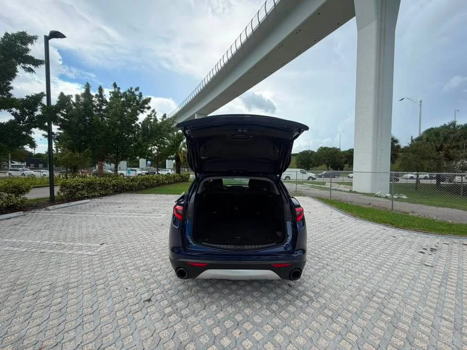 2018 Alfa Romeo Stelvio - Image 17 of 18