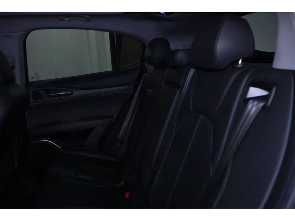 2018 Alfa Romeo Stelvio - Image 16 of 20