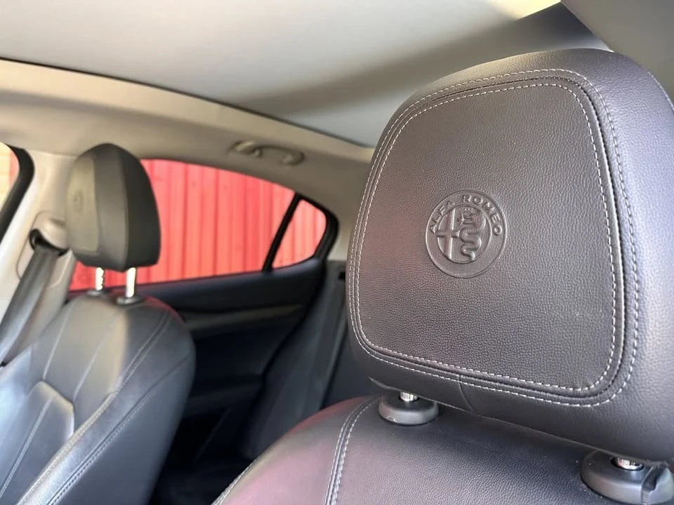 2018 Alfa Romeo Stelvio - Image 16 of 20