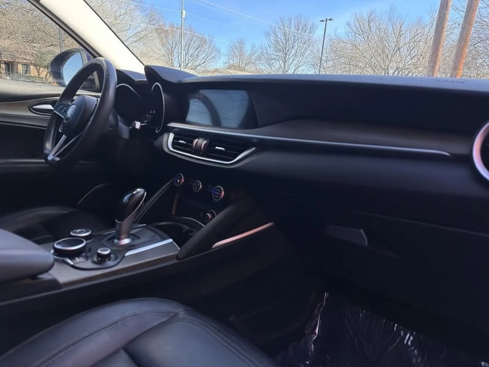 2018 Alfa Romeo Stelvio - Image 13 of 20