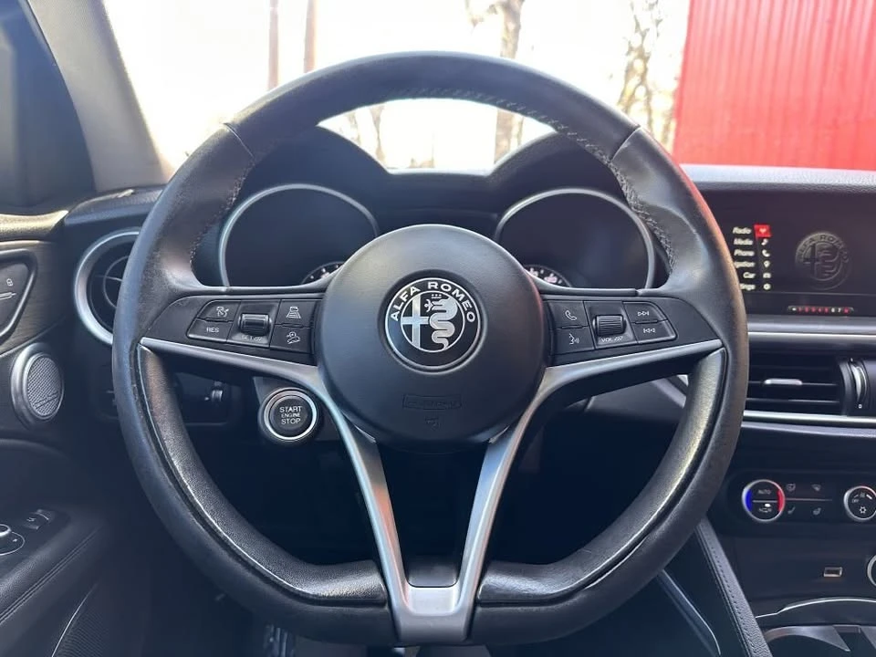 2018 Alfa Romeo Stelvio - Image 19 of 20