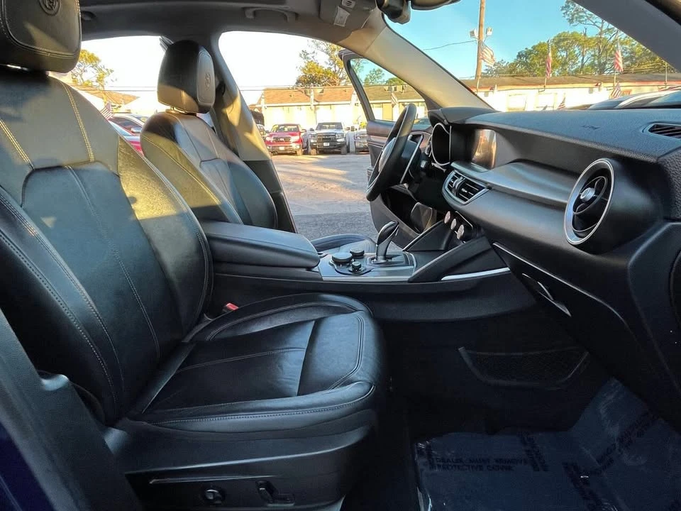 2018 Alfa Romeo Stelvio - Image 13 of 20