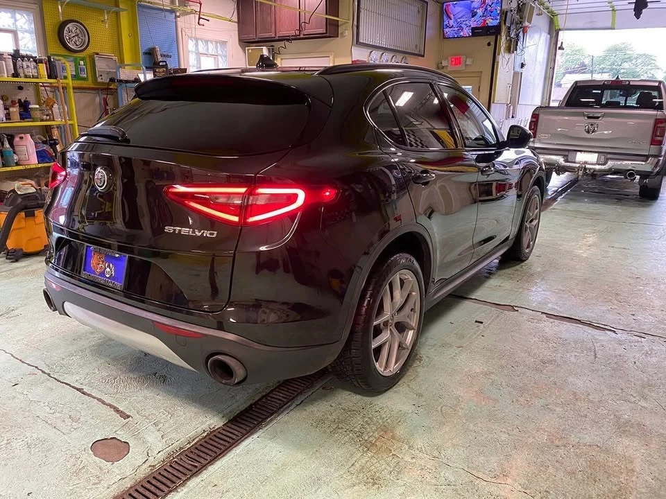 2018 Alfa Romeo Stelvio - Image 9 of 20
