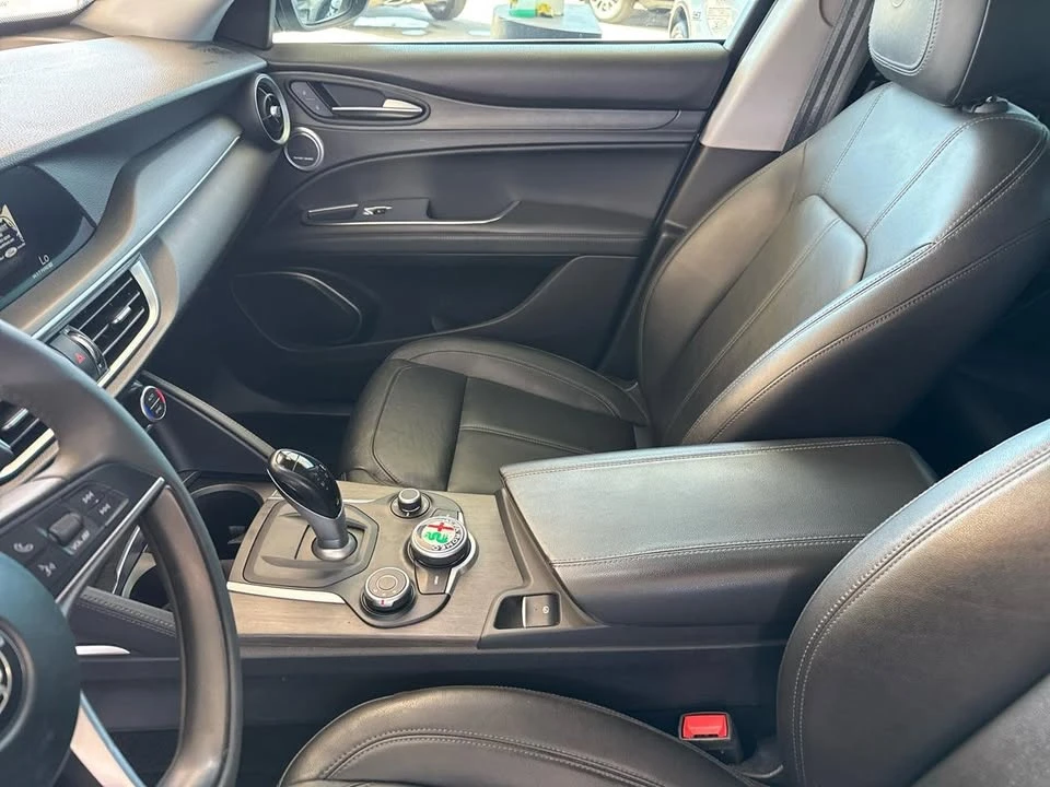 2018 Alfa Romeo Stelvio - Image 11 of 20
