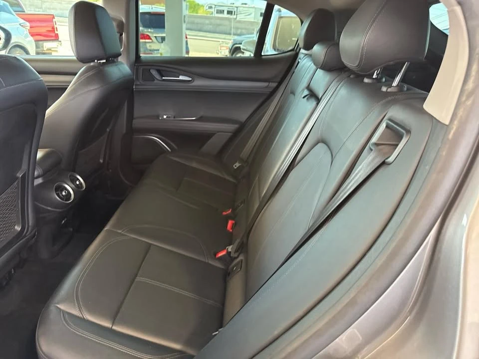 2018 Alfa Romeo Stelvio - Image 16 of 20