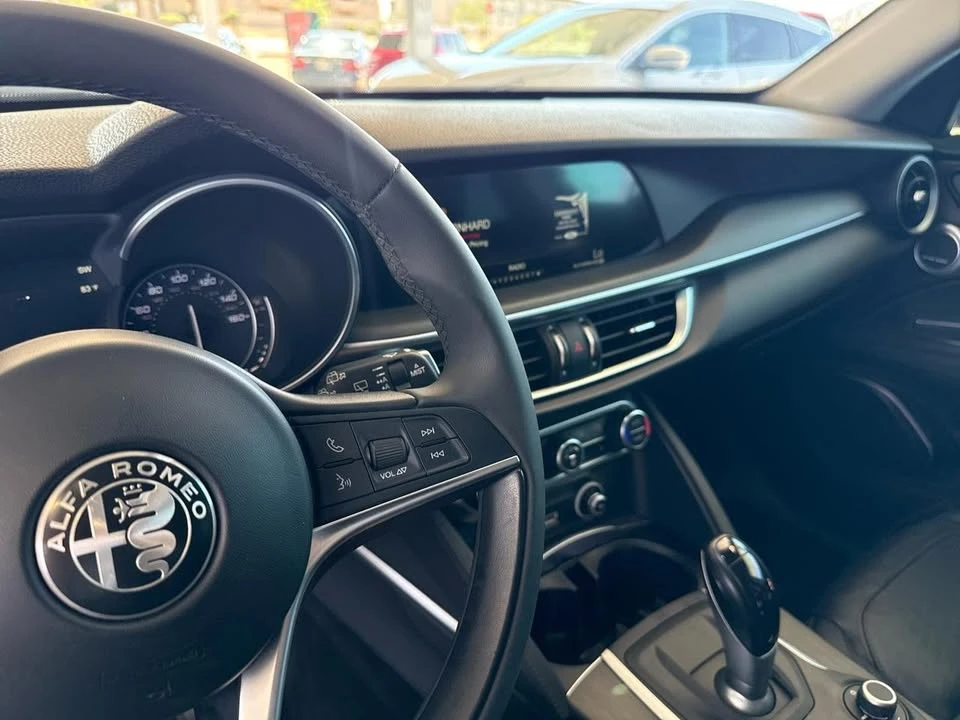 2018 Alfa Romeo Stelvio - Image 10 of 20