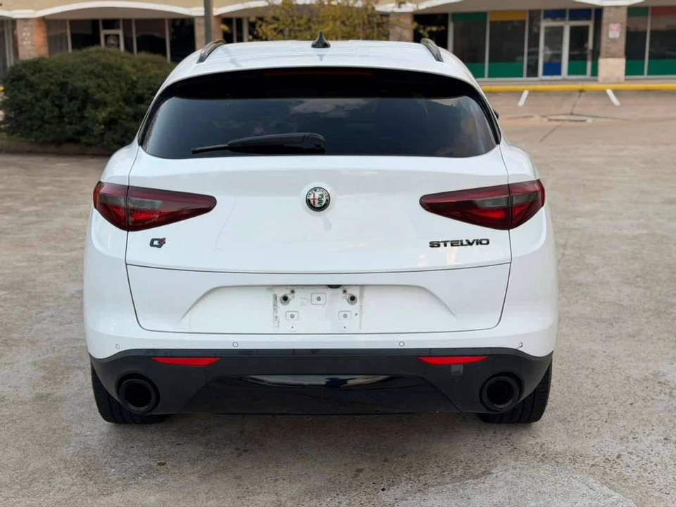 2018 Alfa Romeo Stelvio - Image 7 of 20