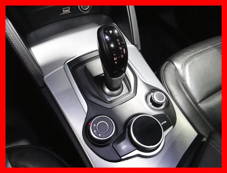 2018 Alfa Romeo Stelvio - Image 16 of 19
