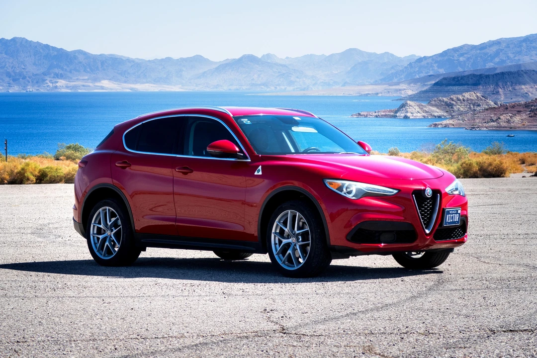 2018 Alfa Romeo Stelvio - Image 12 of 31