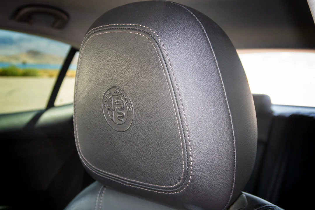 2018 Alfa Romeo Stelvio - Image 31 of 31