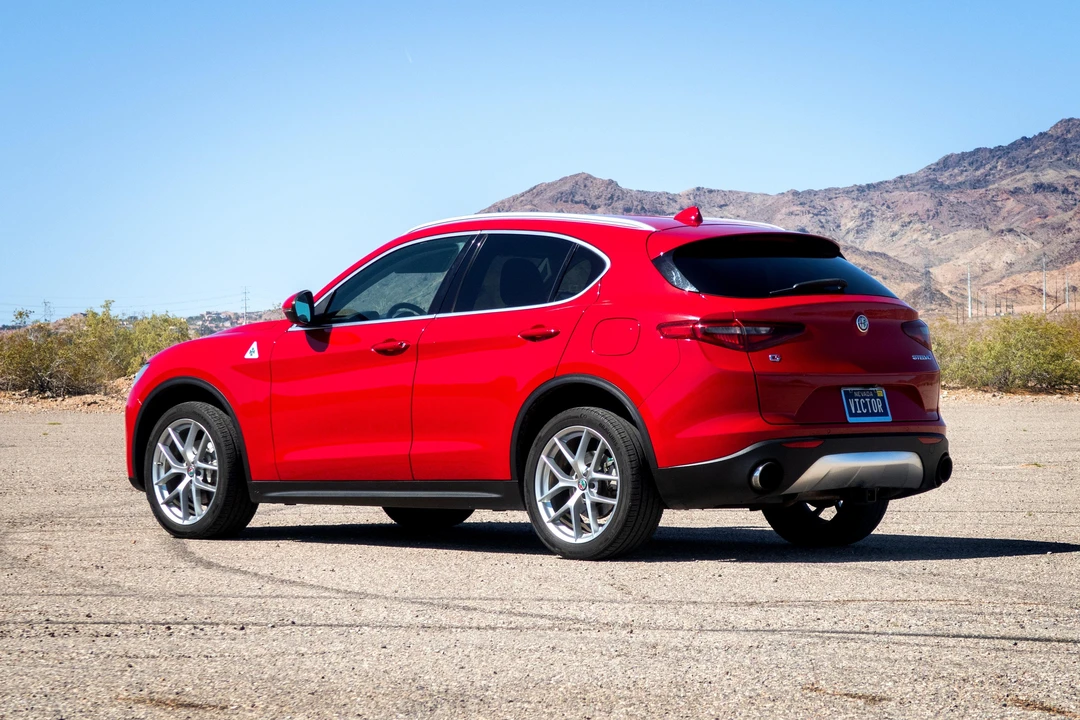 2018 Alfa Romeo Stelvio - Image 10 of 31