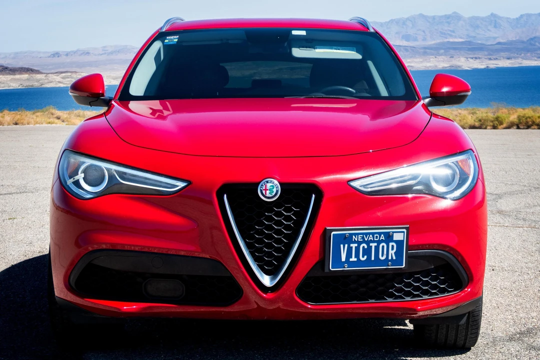 2018 Alfa Romeo Stelvio - Image 2 of 31