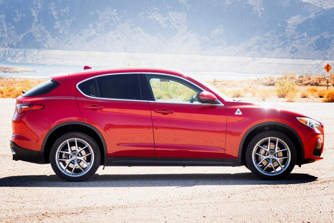 2018 Alfa Romeo Stelvio - Image 3 of 31